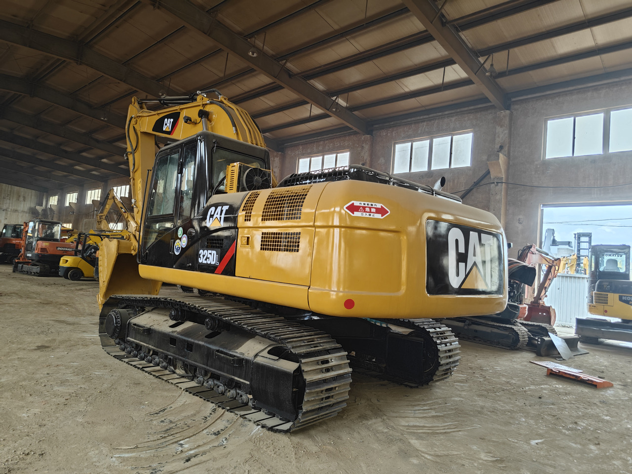 CATERPILLAR 325D - Bager guseničar: slika 3 CATERPILLAR 325D - Bager guseničar: slika 3