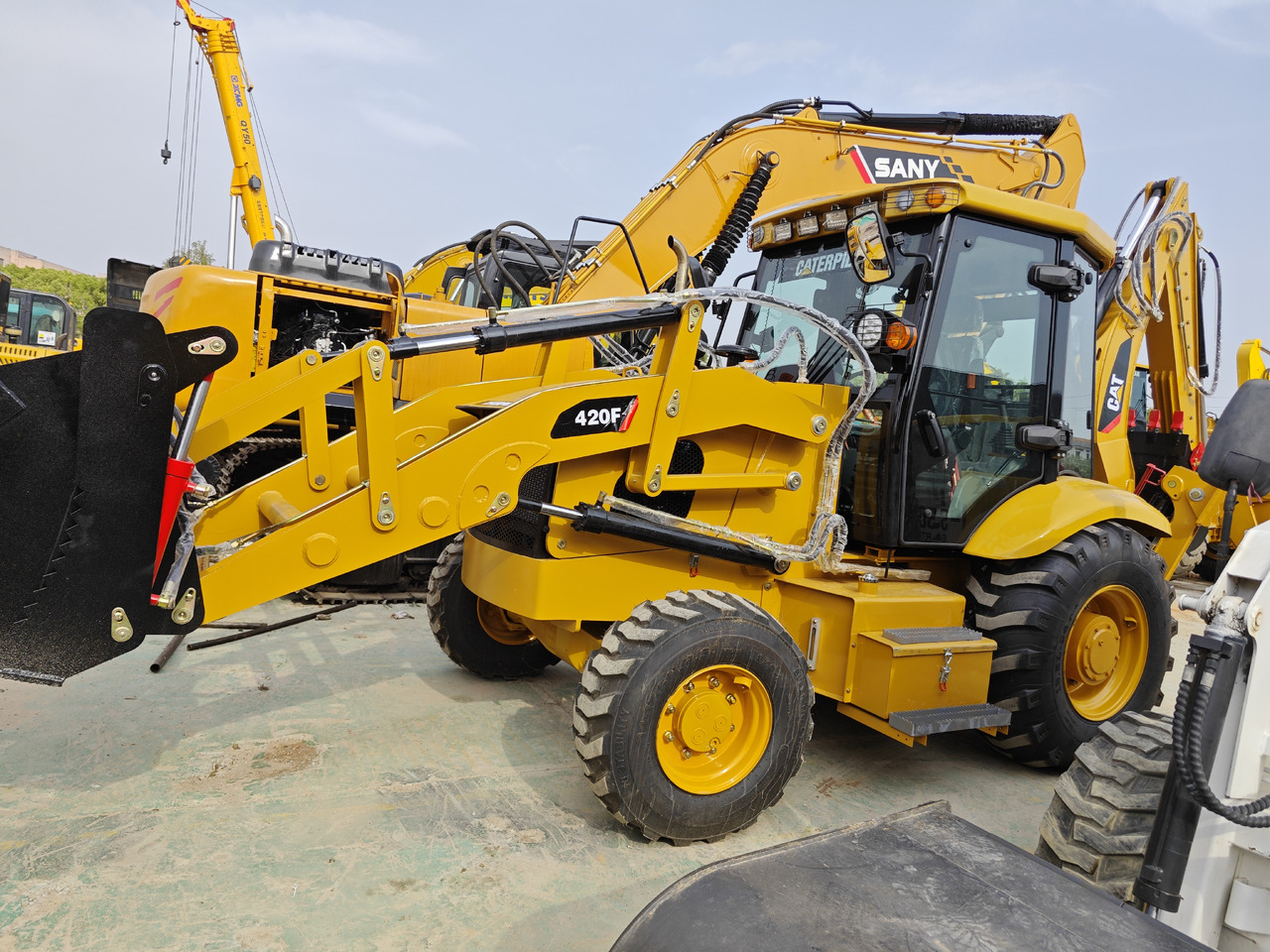CATERPILLAR 428F backhoe loader - Bager utovarivač: slika 4 CATERPILLAR 428F backhoe loader - Bager utovarivač: slika 4