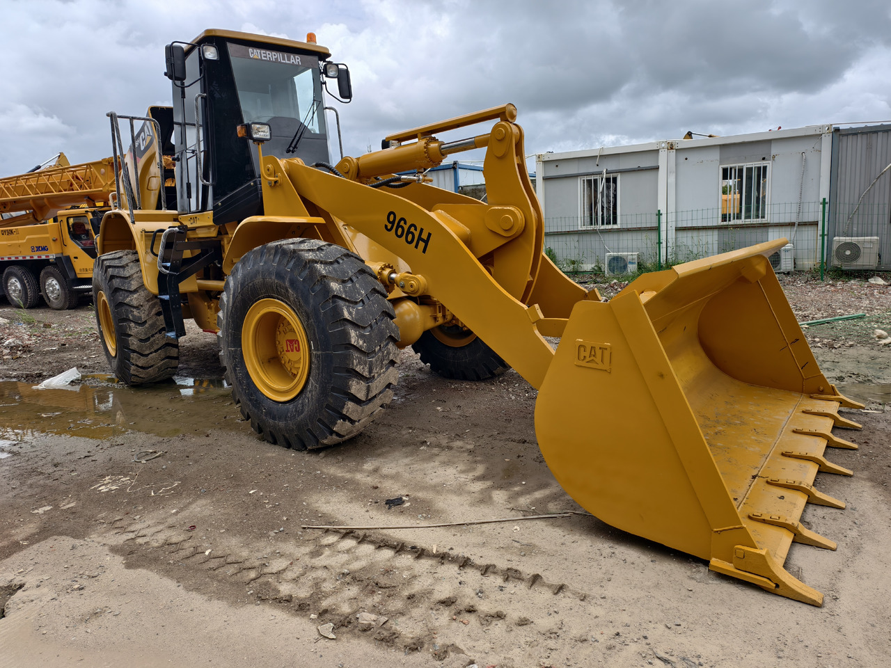 CATERPILLAR 966H used cat wheel loader - Utovarivač točkaš: slika 4 CATERPILLAR 966H used cat wheel loader - Utovarivač točkaš: slika 4