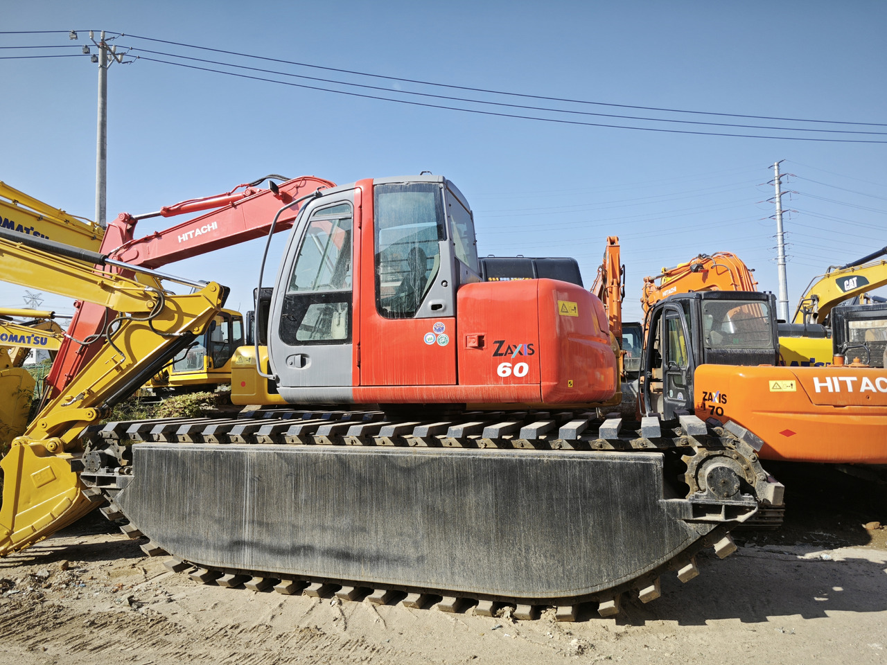 HITACHI ZX60 Used Amphibious Excavator Hitachi 60 - Hidraulični bager: slika 2 HITACHI ZX60 Used Amphibious Excavator Hitachi 60 - Hidraulični bager: slika 2