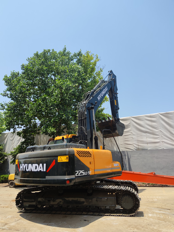 HYUNDAI 225 USED 225LC-9 EXCAVATOR - Bager guseničar: slika 2 HYUNDAI 225 USED 225LC-9 EXCAVATOR - Bager guseničar: slika 2