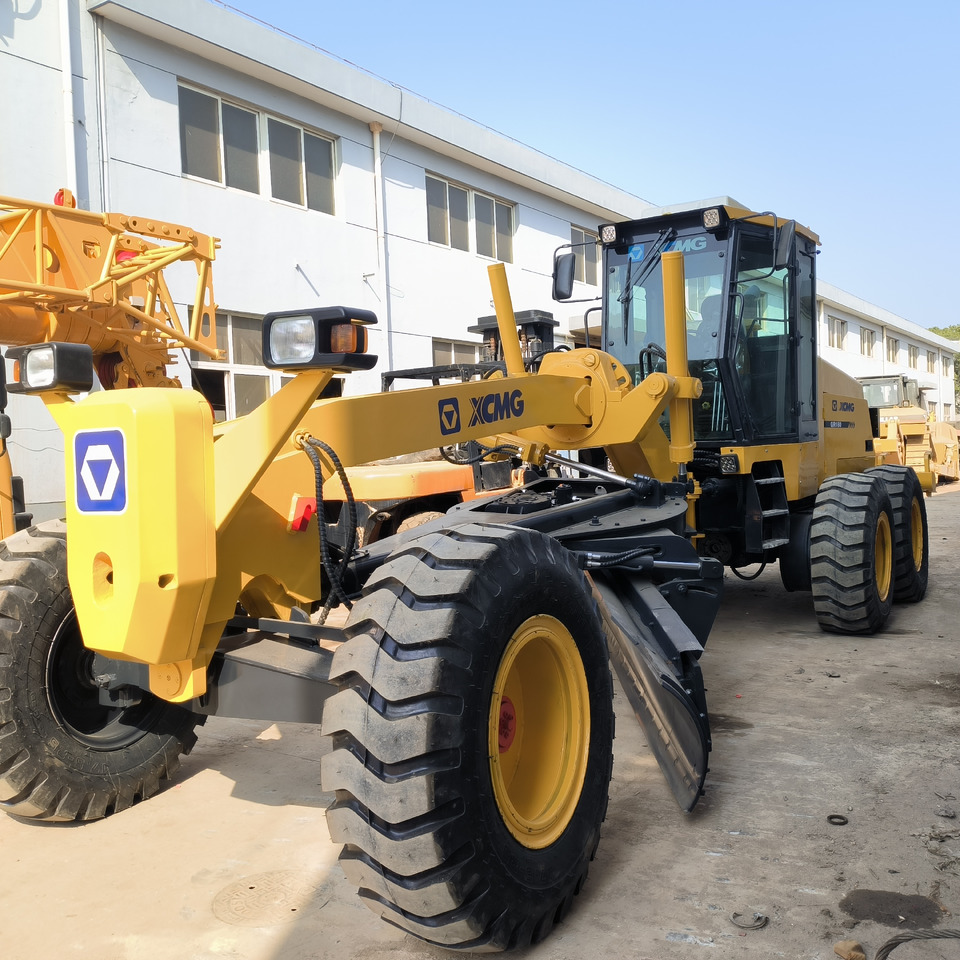 XCMG GR180 MOTOR GRADER - Grejder: slika 3 XCMG GR180 MOTOR GRADER - Grejder: slika 3