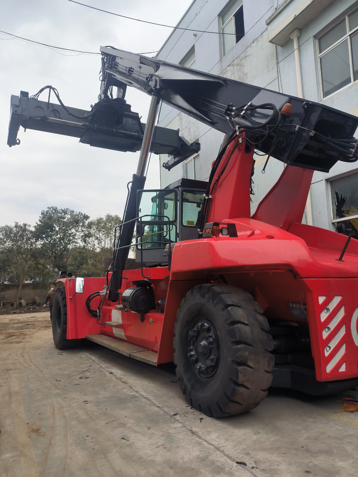 Kalmar DRF450 Used Reach stacker/Container forklift - Dizalica za kontejnere: slika 5 Kalmar DRF450 Used Reach stacker/Container forklift - Dizalica za kontejnere: slika 5