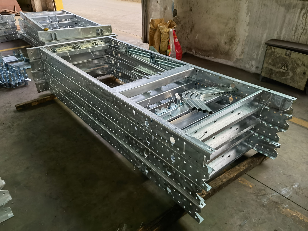 JSIE JSIE3300ZXB - Promenjivo telo istovarivača: slika 3 JSIE JSIE3300ZXB - Promenjivo telo istovarivača: slika 3