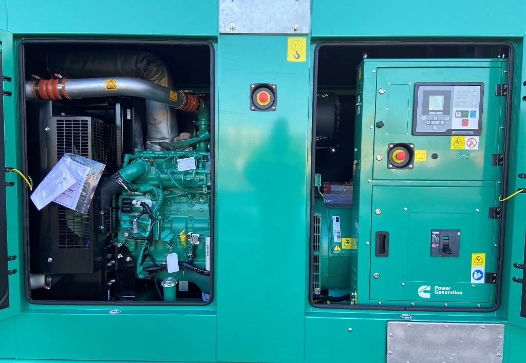 Cummins C220D5EQ - 220 kVA Generator - DPX-18512-Q - Set generatora: slika 4 Cummins C220D5EQ - 220 kVA Generator - DPX-18512-Q - Set generatora: slika 4
