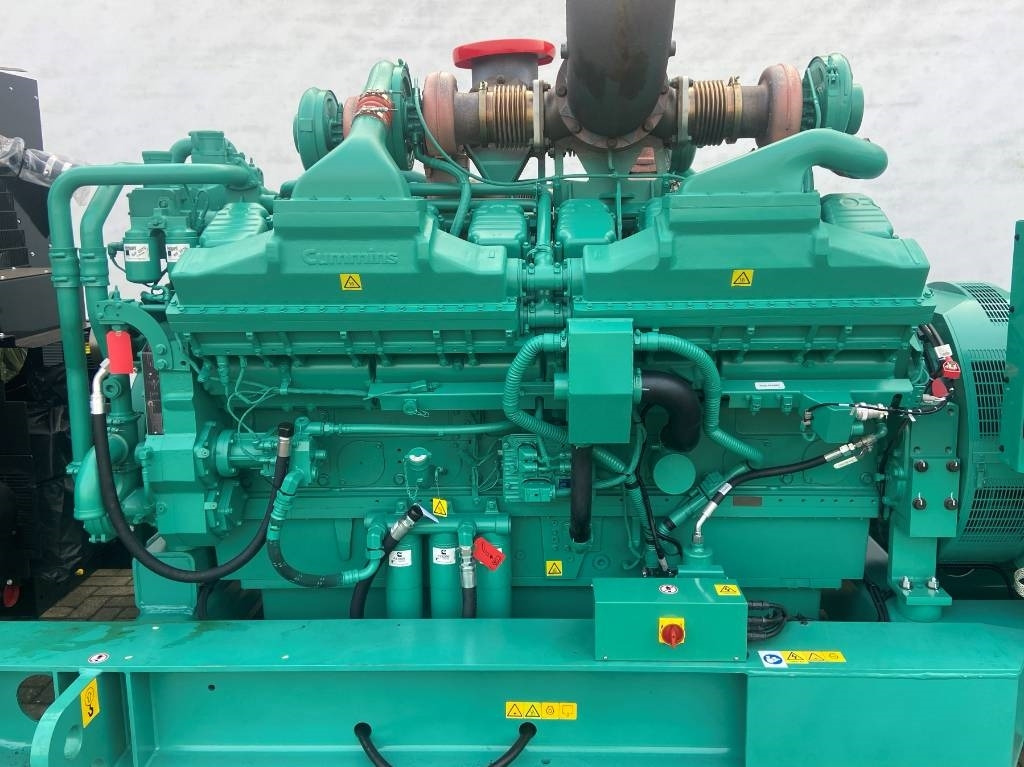 Cummins C2250D5 - 2.250 kVA Genset - QSK60 - DPX-18536-A - Set generatora: slika 2 Cummins C2250D5 - 2.250 kVA Genset - QSK60 - DPX-18536-A - Set generatora: slika 2