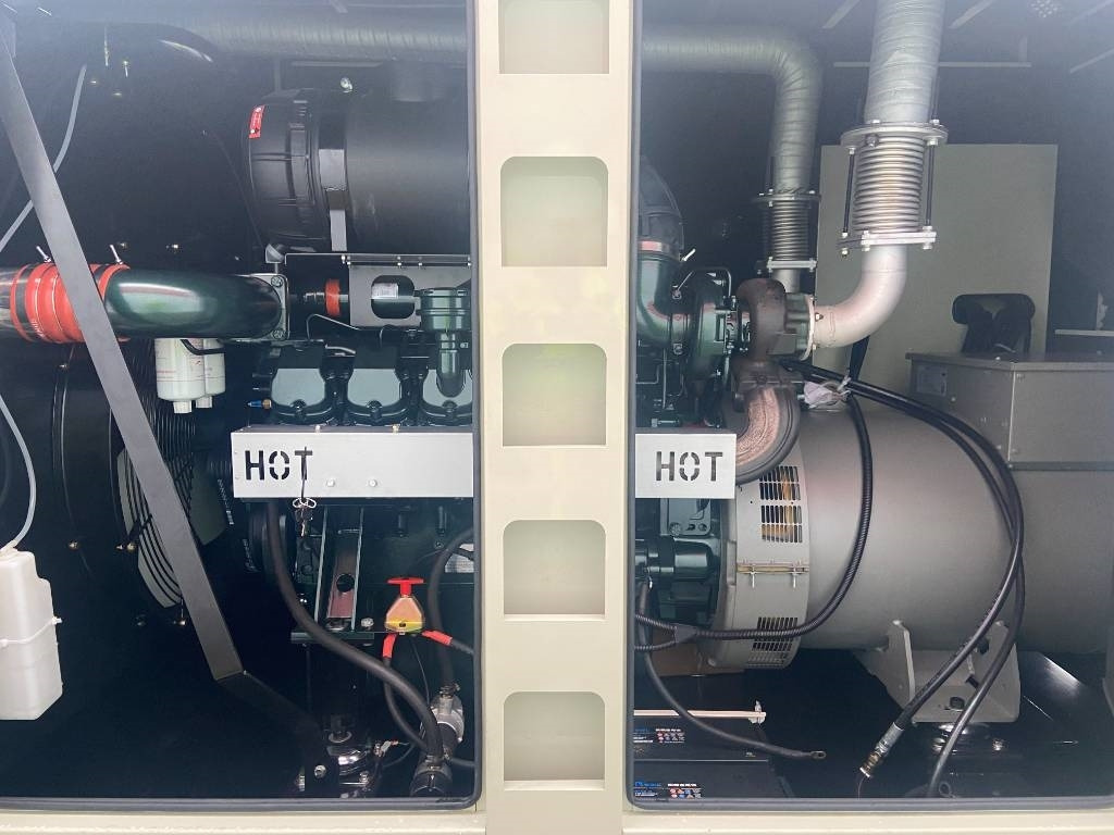 Doosan DP180LB - 710 kVA Generator - DPX 19857 - Set generatora: slika 5 Doosan DP180LB - 710 kVA Generator - DPX 19857 - Set generatora: slika 5
