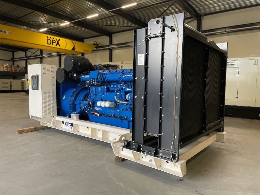 FG Wilson P1250-1 - 1250 kVA Surplus Genset - DPX-25089 - Set generatora: slika 5 FG Wilson P1250-1 - 1250 kVA Surplus Genset - DPX-25089 - Set generatora: slika 5