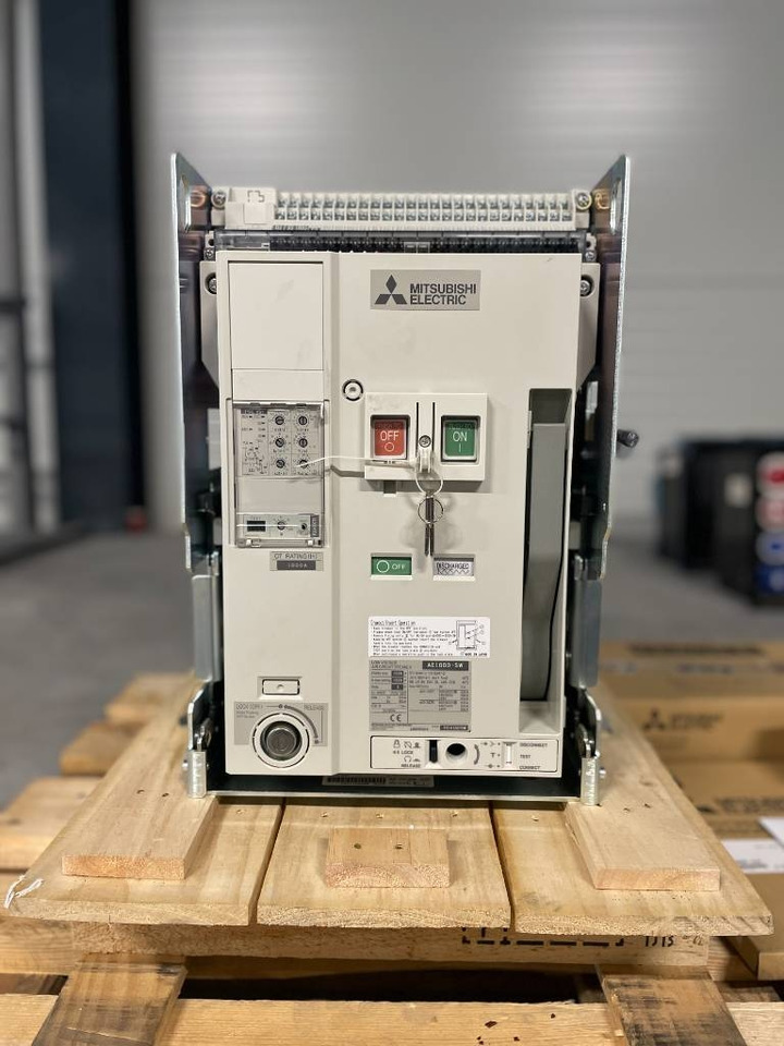 Mitsubishi Circuit breaker 1000A - AE1000-SW 3P - DPX-12648 - Građevinska mašina: slika 1 Mitsubishi Circuit breaker 1000A - AE1000-SW 3P - DPX-12648 - Građevinska mašina: slika 1