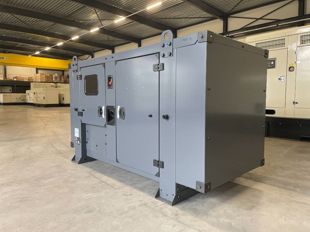 Iveco NEF45SM3 - 85 kVA Generator - DPX-17551 - Set generatora: slika 5 Iveco NEF45SM3 - 85 kVA Generator - DPX-17551 - Set generatora: slika 5