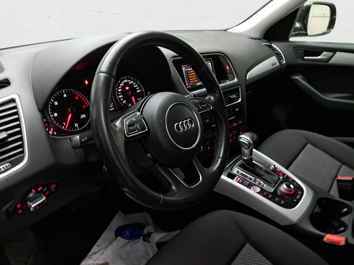 SUV AUDI Q5 SUV: slika 12