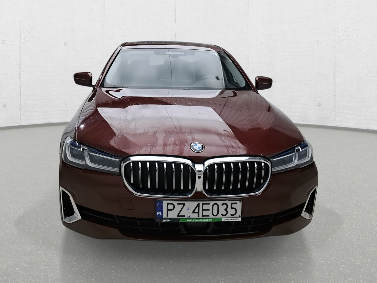 BMW 530d XDRIVE LIMOUSINE SEDAN - Automobil: slika 4 BMW 530d XDRIVE LIMOUSINE SEDAN - Automobil: slika 4