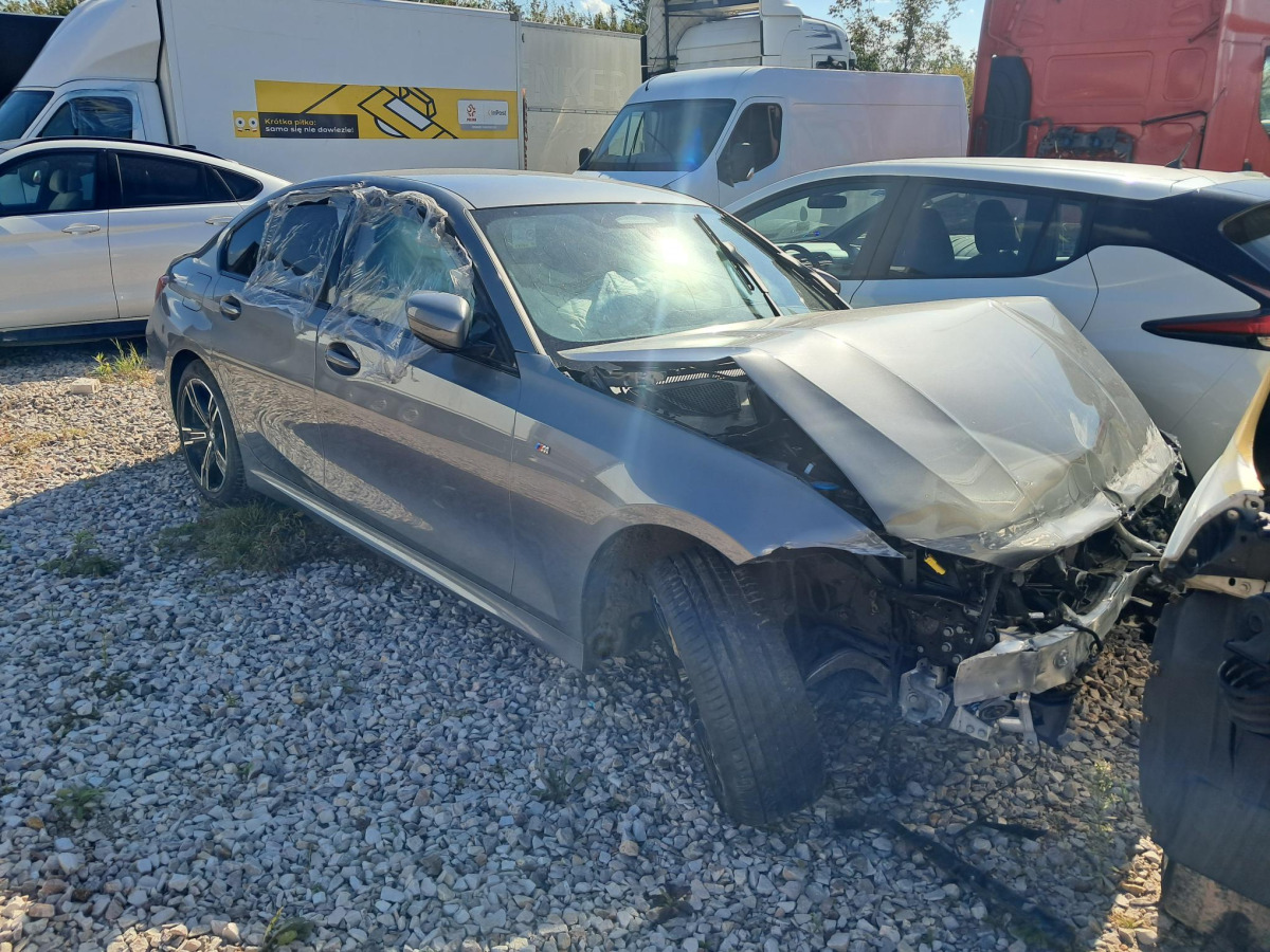 BMW SERIA-3 SEDAN - Automobil: slika 2 BMW SERIA-3 SEDAN - Automobil: slika 2