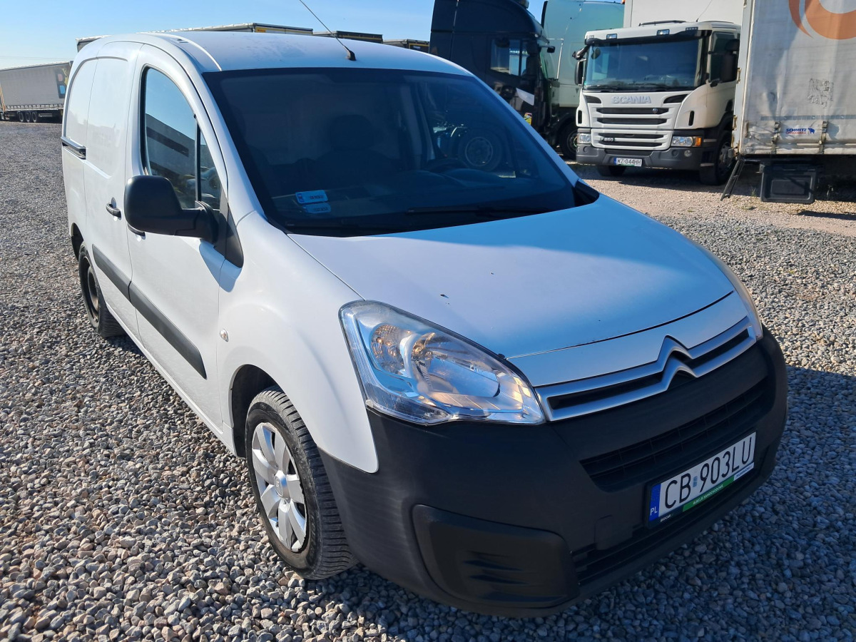CITROEN BERLINGO FURGON BLASZAK - Furgon: slika 1 CITROEN BERLINGO FURGON BLASZAK - Furgon: slika 1
