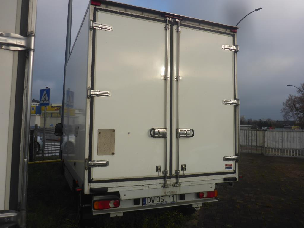 FIAT DUCATO CHŁODNIA/IZOTERMA - Dostavno vozilo hladnjača: slika 4 FIAT DUCATO CHŁODNIA/IZOTERMA - Dostavno vozilo hladnjača: slika 4
