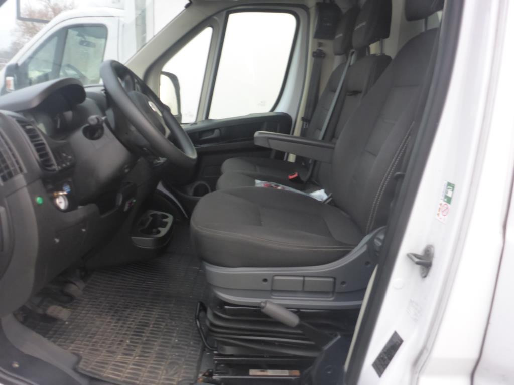 FIAT DUCATO CHŁODNIA/IZOTERMA - Dostavno vozilo hladnjača: slika 5 FIAT DUCATO CHŁODNIA/IZOTERMA - Dostavno vozilo hladnjača: slika 5
