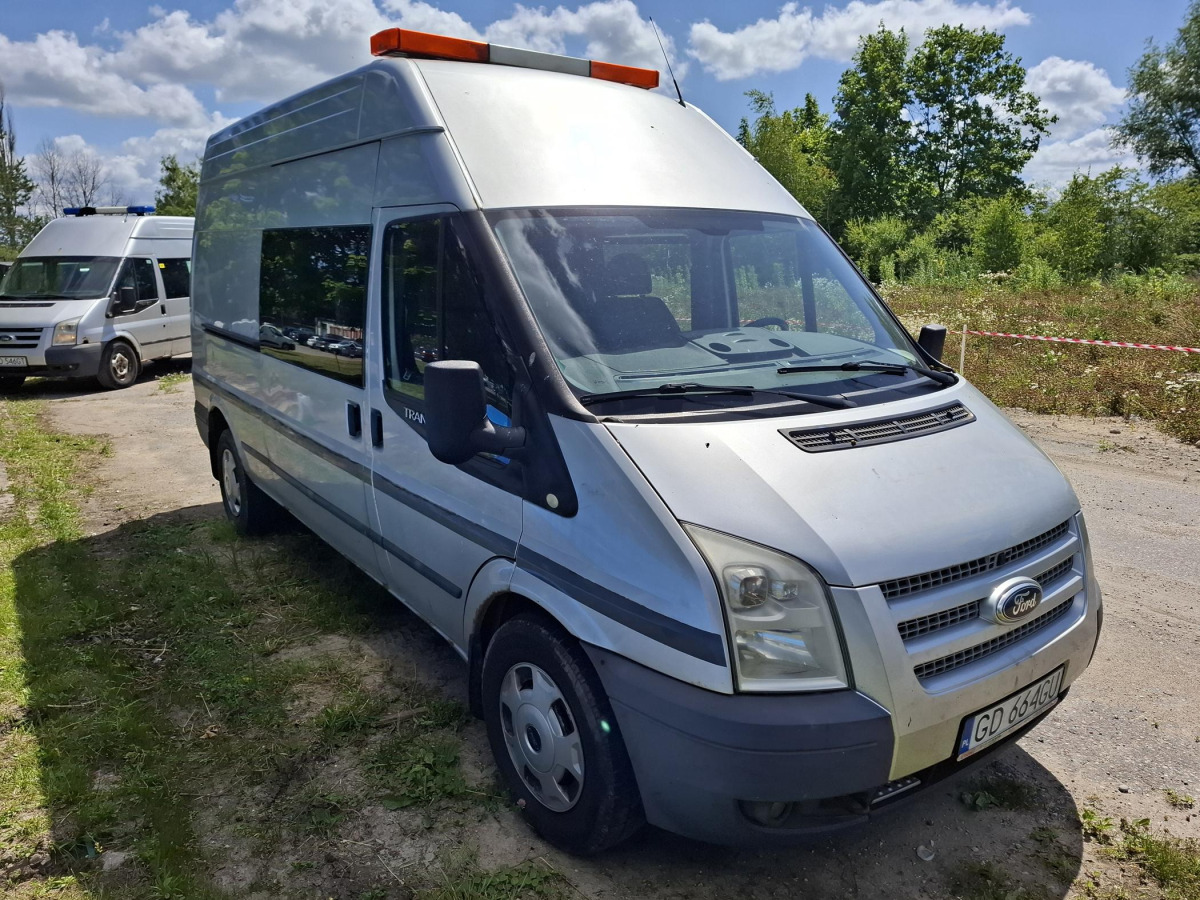 FORD TRANSIT BRYGADÓWKA - Dostavno vozilo sa duplom kabinom: slika 1 FORD TRANSIT BRYGADÓWKA - Dostavno vozilo sa duplom kabinom: slika 1