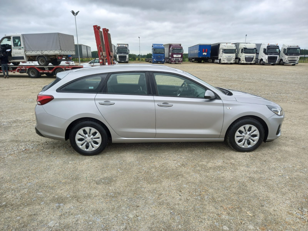HYUNDAI I30 KOMBI - Automobil: slika 2 HYUNDAI I30 KOMBI - Automobil: slika 2