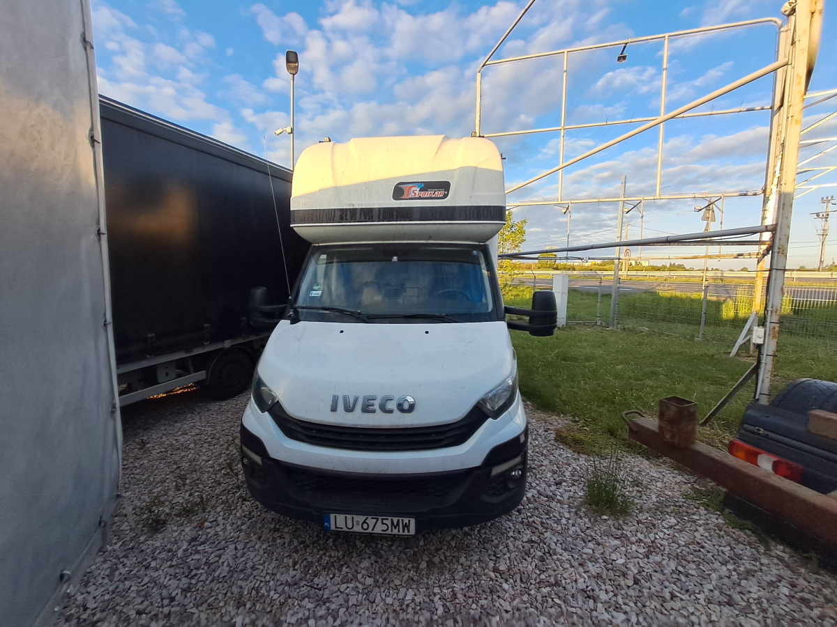 IVECO 35S18 PLANDEKA - Dostavno vozilo sa ceradom: slika 2 IVECO 35S18 PLANDEKA - Dostavno vozilo sa ceradom: slika 2