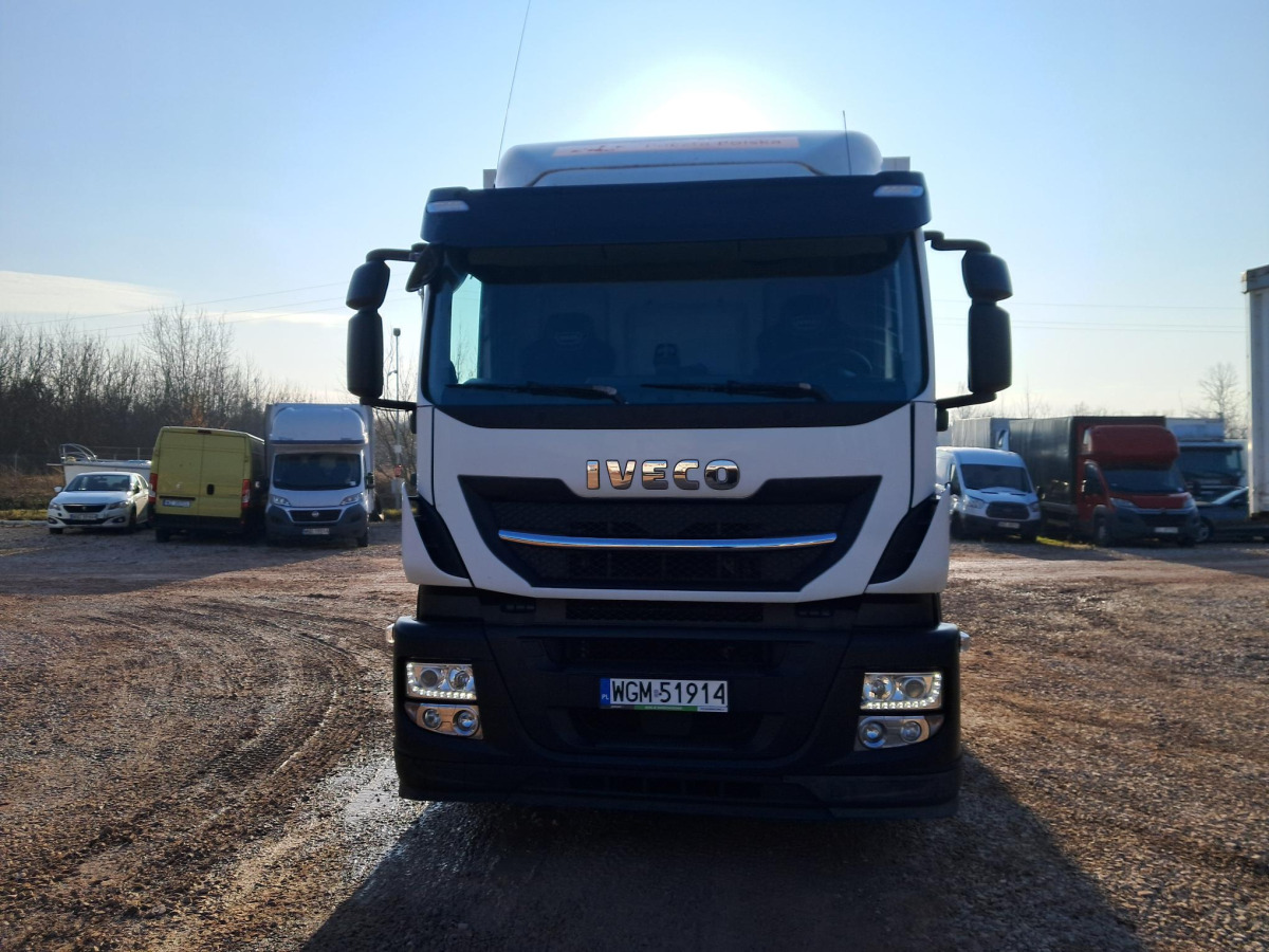 IVECO AD260SY/P KONTENER Z WINDĄ - Kamion sa zatvorenim sandukom: slika 3 IVECO AD260SY/P KONTENER Z WINDĄ - Kamion sa zatvorenim sandukom: slika 3