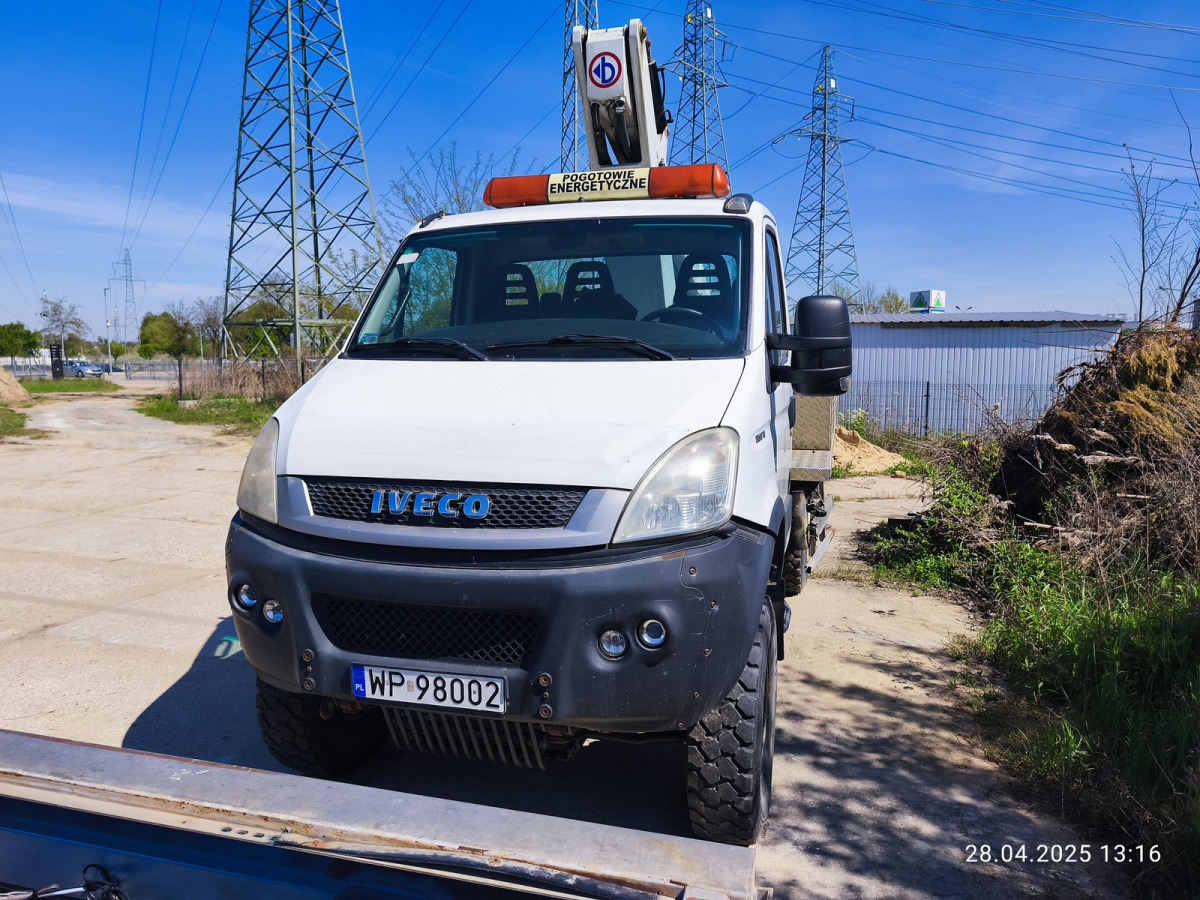 IVECO DAILY PODNOŚNIK DO PRAC KONSERWACYJNO-MONTAŻOWYCH - Vazdušna platforma montirana na kamion: slika 3 IVECO DAILY PODNOŚNIK DO PRAC KONSERWACYJNO-MONTAŻOWYCH - Vazdušna platforma montirana na kamion: slika 3