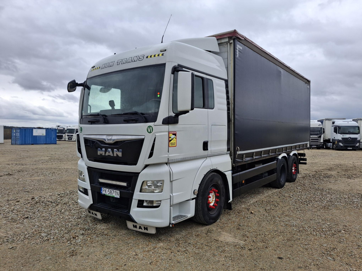 MAN TGX SOLÓWKA - Kamion sa ceradom: slika 2 MAN TGX SOLÓWKA - Kamion sa ceradom: slika 2