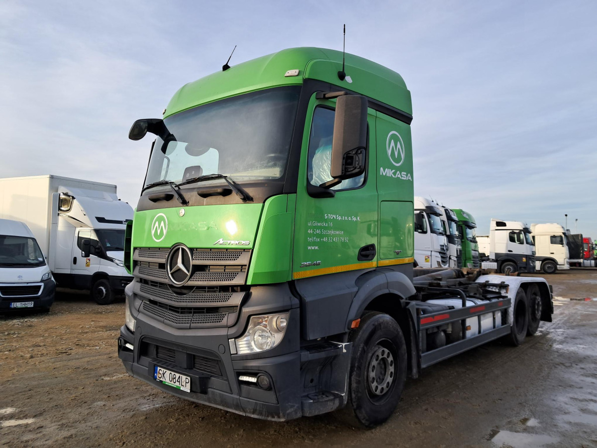 MERCEDES BENZ ACTROS HAKOWIEC - Kamion sa hidrauličnom kukom: slika 2 MERCEDES BENZ ACTROS HAKOWIEC - Kamion sa hidrauličnom kukom: slika 2