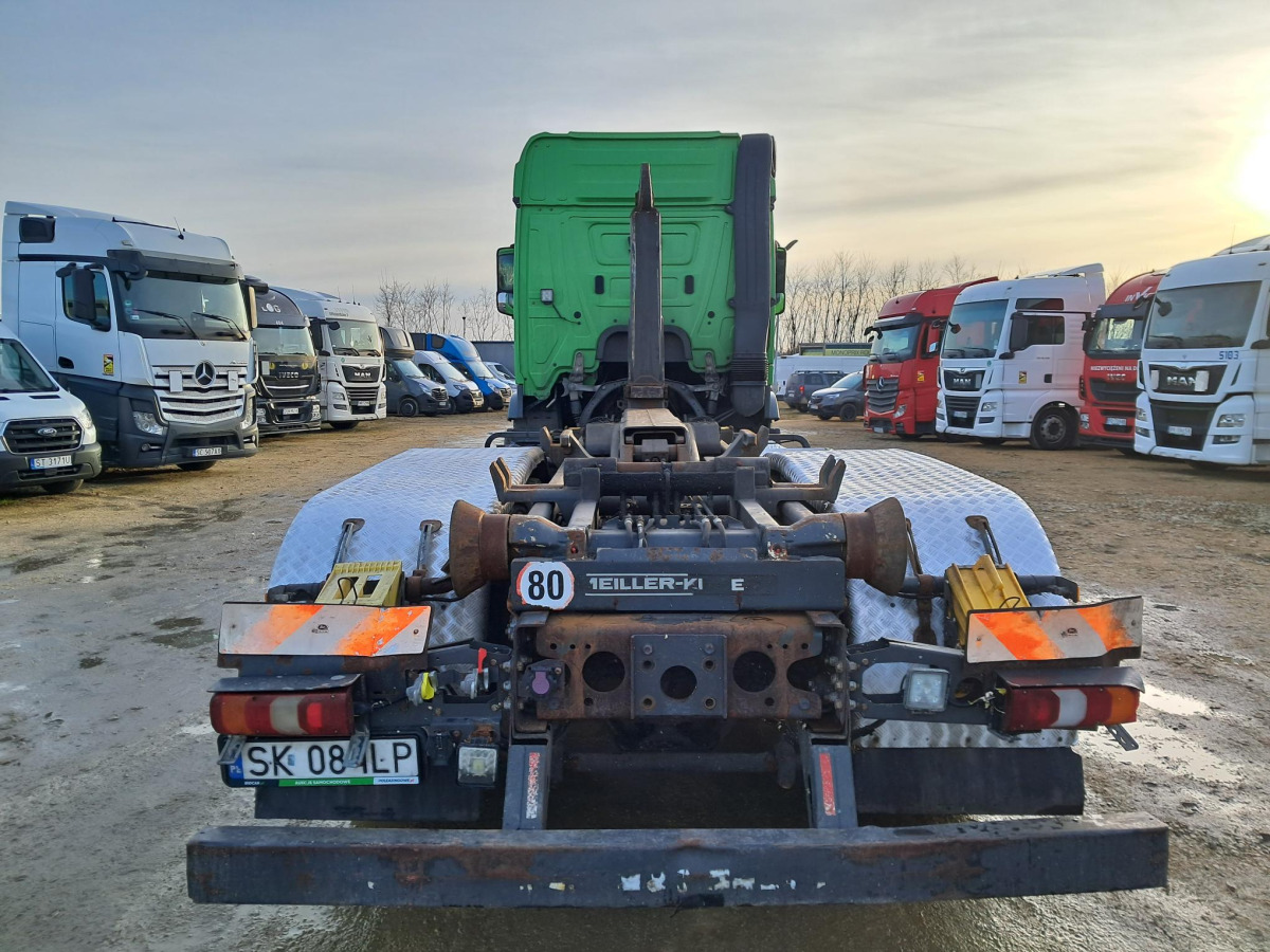 MERCEDES BENZ ACTROS HAKOWIEC - Kamion sa hidrauličnom kukom: slika 4 MERCEDES BENZ ACTROS HAKOWIEC - Kamion sa hidrauličnom kukom: slika 4