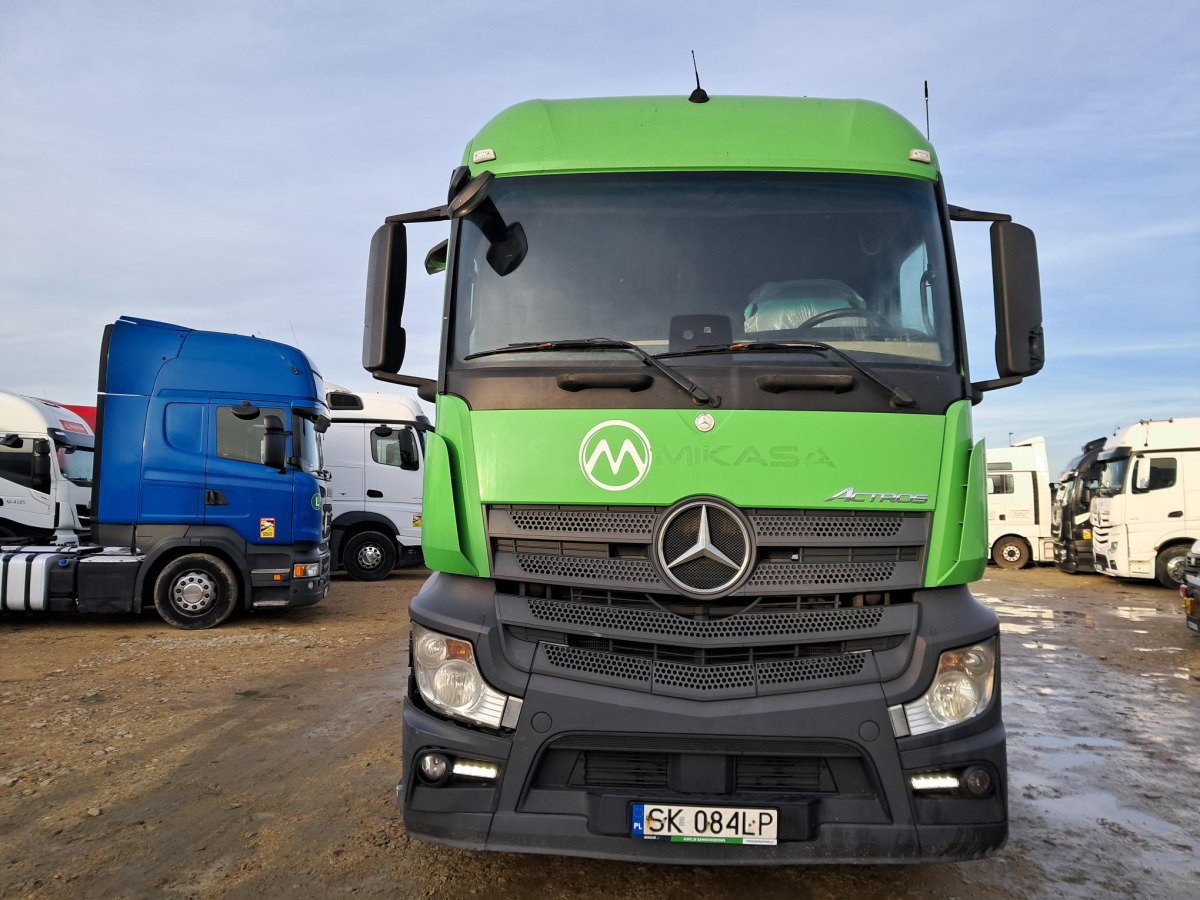 MERCEDES BENZ ACTROS HAKOWIEC - Kamion sa hidrauličnom kukom: slika 3 MERCEDES BENZ ACTROS HAKOWIEC - Kamion sa hidrauličnom kukom: slika 3
