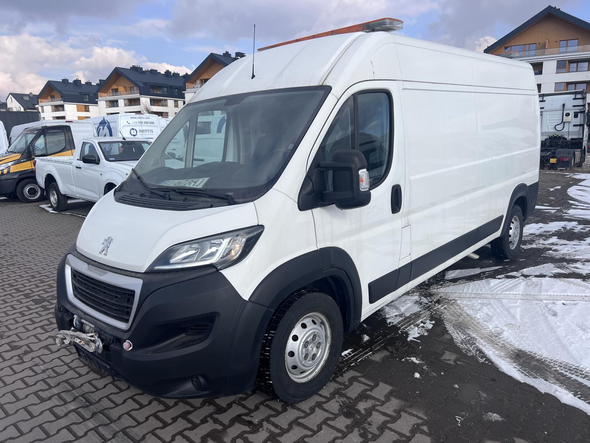 PEUGEOT BOXER 435 2.2 BLUEHDI L3H2 AUTOSERWIS - WCIĄGARKA FURGON BLASZAK - Furgon: slika 3 PEUGEOT BOXER 435 2.2 BLUEHDI L3H2 AUTOSERWIS - WCIĄGARKA FURGON BLASZAK - Furgon: slika 3