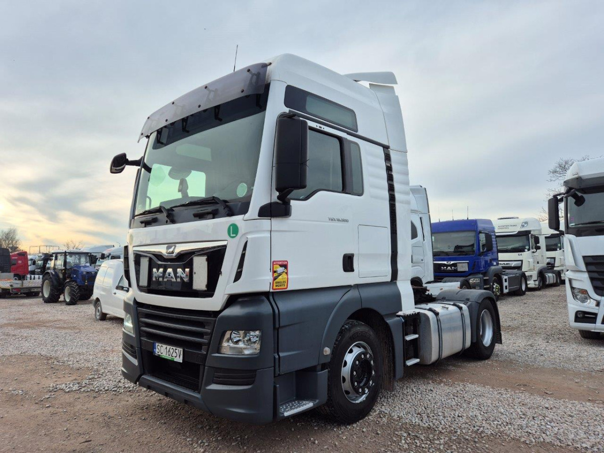 MAN TGX CIĄGNIK SIODŁOWY - Tegljač: slika 2 MAN TGX CIĄGNIK SIODŁOWY - Tegljač: slika 2