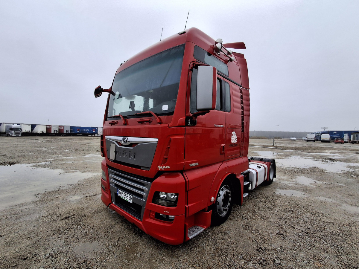 MAN TGX CIĄGNIK SIODŁOWY - Tegljač: slika 2 MAN TGX CIĄGNIK SIODŁOWY - Tegljač: slika 2