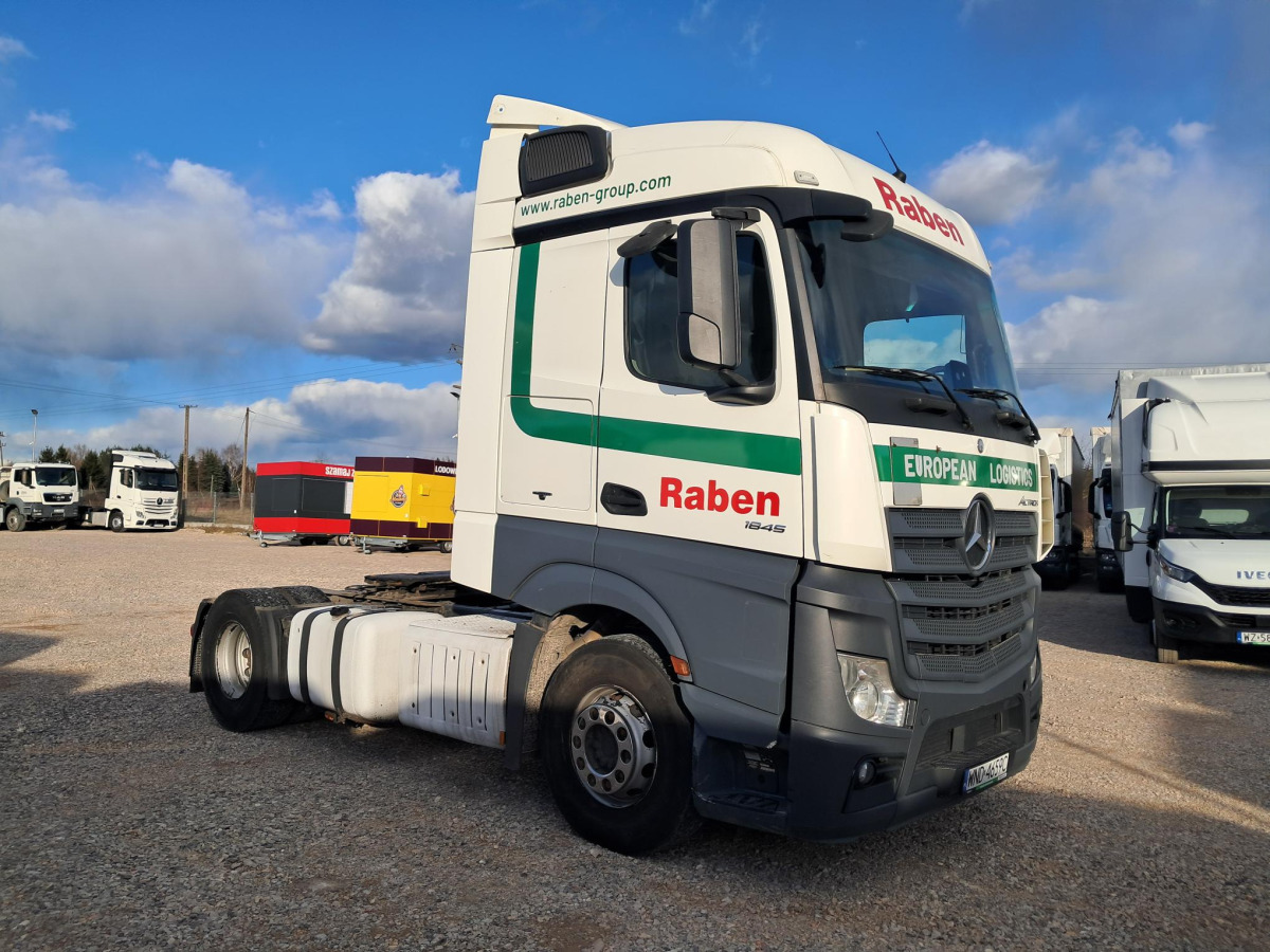 MERCEDES BENZ ACTROS CIĄGNIK SIODŁOWY - Tegljač: slika 1 MERCEDES BENZ ACTROS CIĄGNIK SIODŁOWY - Tegljač: slika 1
