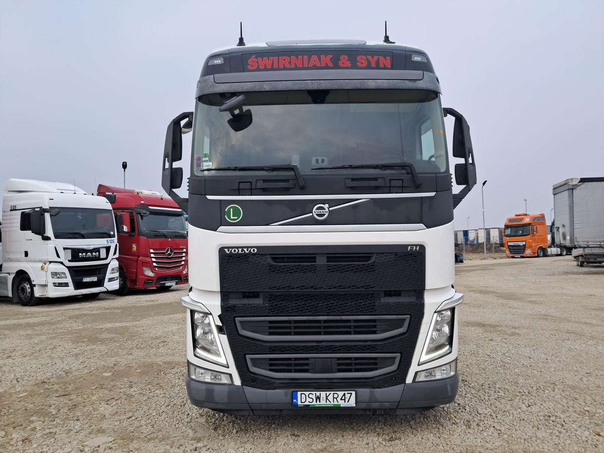 VOLVO FH CIĄGNIK SIODŁOWY - Tegljač: slika 3 VOLVO FH CIĄGNIK SIODŁOWY - Tegljač: slika 3