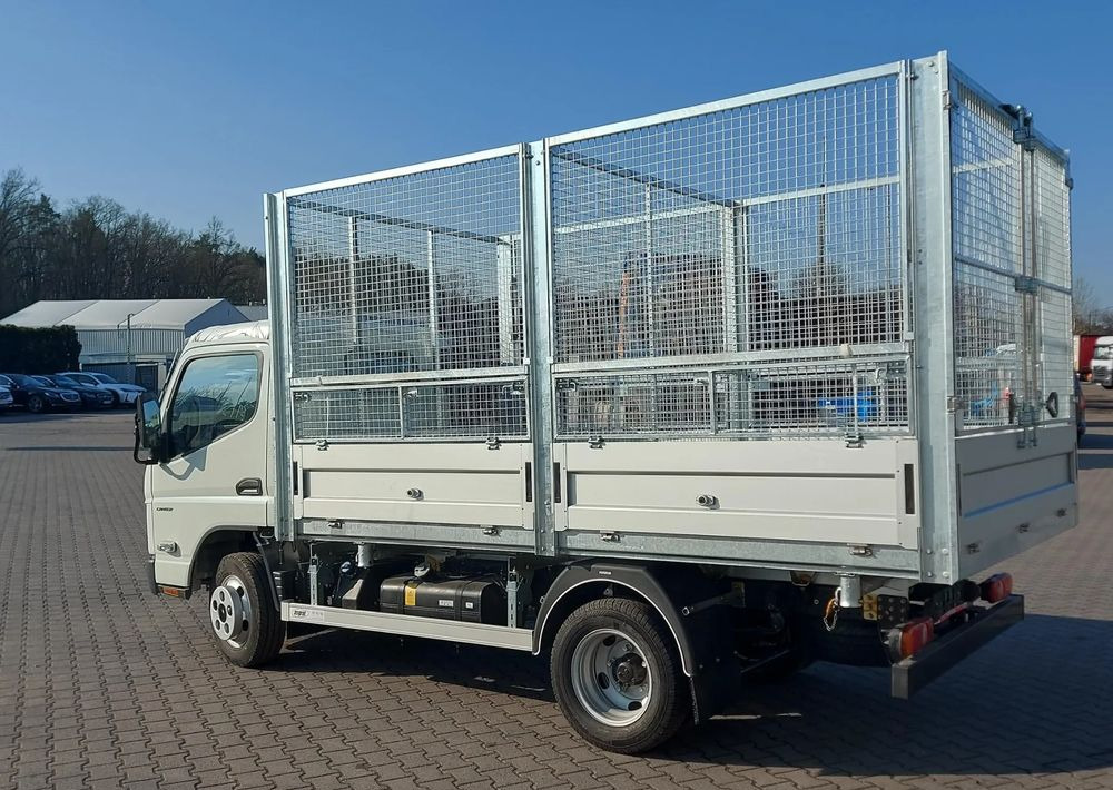 FUSO Canter 6S15 Wywrotka - Kamion za smeće: slika 5 FUSO Canter 6S15 Wywrotka - Kamion za smeće: slika 5