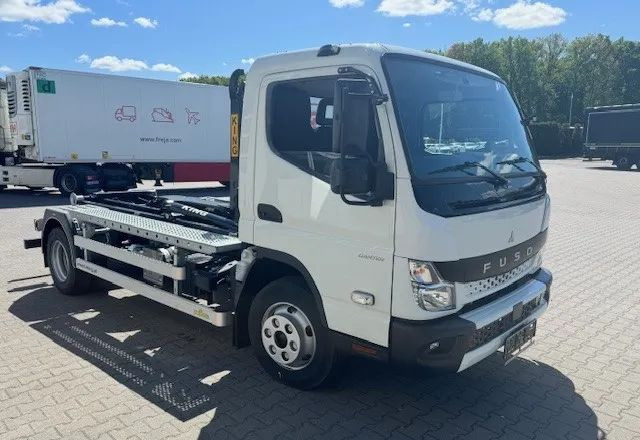 FUSO Canter 9C18 Hakowiec - Kamion za smeće: slika 4 FUSO Canter 9C18 Hakowiec - Kamion za smeće: slika 4