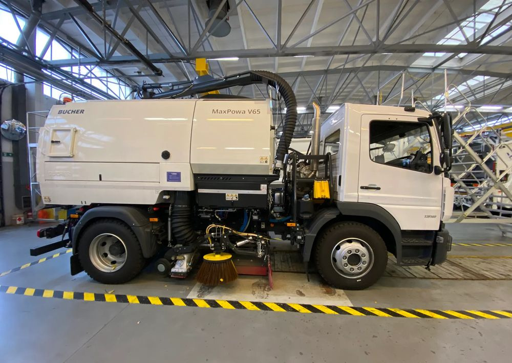 Mercedes-Benz Atego 1318 LKO Zamiatarka - Kamion za smeće: slika 4 Mercedes-Benz Atego 1318 LKO Zamiatarka - Kamion za smeće: slika 4