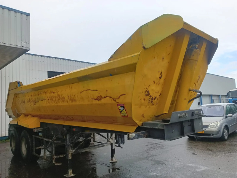 Fruehauf 2 Axle Steel Tipper , Spring Suspension , Drum Brakes - Poluprikolica istovarivača: slika 4 Fruehauf 2 Axle Steel Tipper , Spring Suspension , Drum Brakes - Poluprikolica istovarivača: slika 4
