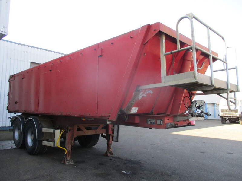 Kaiser 2x Gigant Axles , Steel tipper trailer , Drum Brakes, Spring Suspension - Poluprikolica istovarivača: slika 4 Kaiser 2x Gigant Axles , Steel tipper trailer , Drum Brakes, Spring Suspension - Poluprikolica istovarivača: slika 4