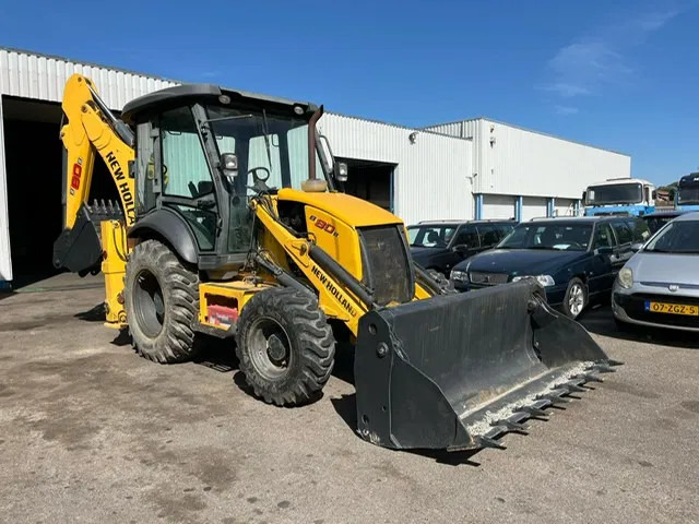 New Holland B80B , 4x4 , Backhoe Loader , 4 in1 bucket - Bager utovarivač: slika 4 New Holland B80B , 4x4 , Backhoe Loader , 4 in1 bucket - Bager utovarivač: slika 4