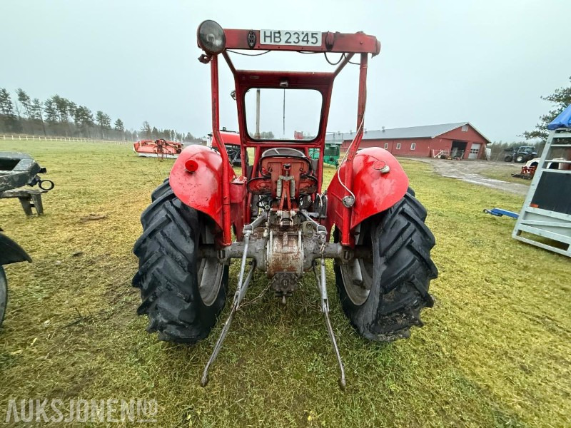 1971 Massey Ferguson 135 - Traktor: slika 4 1971 Massey Ferguson 135 - Traktor: slika 4