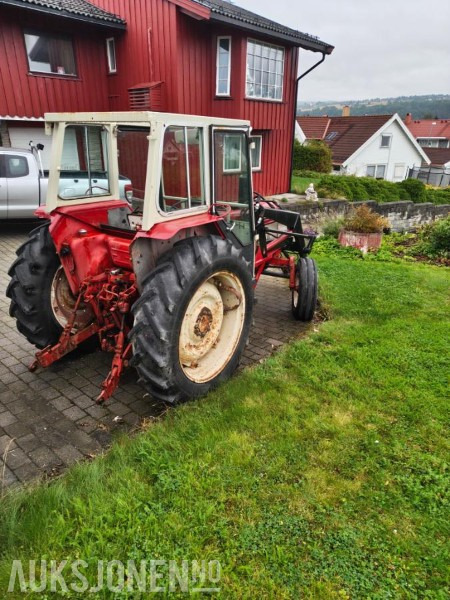 1975 International Harvester 574 - mva fri traktor rep.objekt - Traktor: slika 5 1975 International Harvester 574 - mva fri traktor rep.objekt - Traktor: slika 5