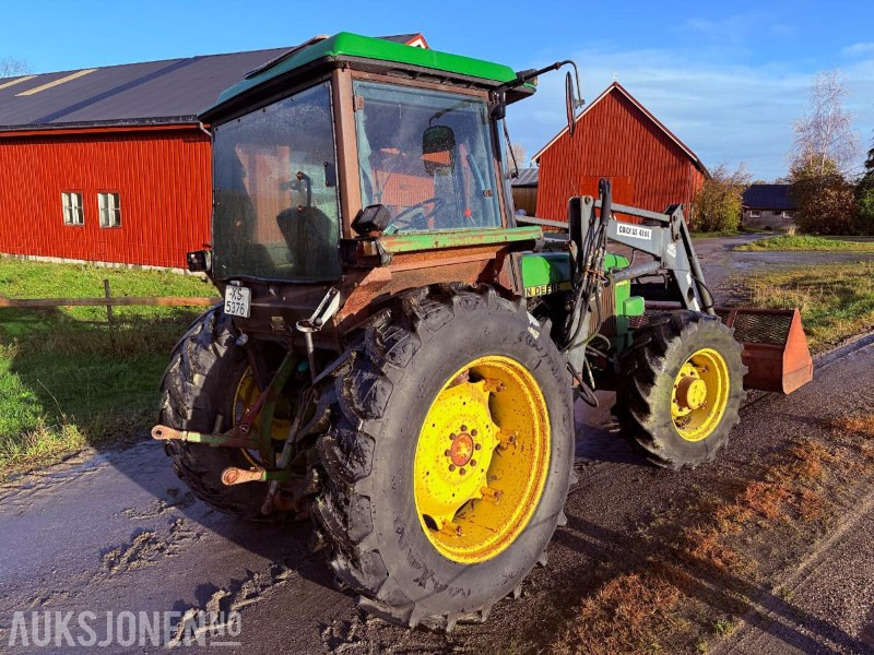 1983 John Deere 2040 SYNCHRON 9527 timer m/ Frontlasterskuffe - Traktor: slika 3 1983 John Deere 2040 SYNCHRON 9527 timer m/ Frontlasterskuffe - Traktor: slika 3