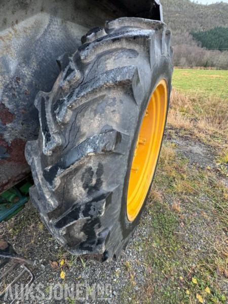 Traktor 1985 John Deere 1640 SYNCHRON - 4x4: slika 12