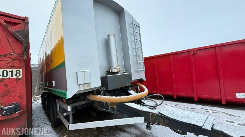 1996 ATKA RSP 24 trippelkjerre med Hillevåg tipp bulktank 6 kammers - Prikolica cisterna: slika 2 1996 ATKA RSP 24 trippelkjerre med Hillevåg tipp bulktank 6 kammers - Prikolica cisterna: slika 2