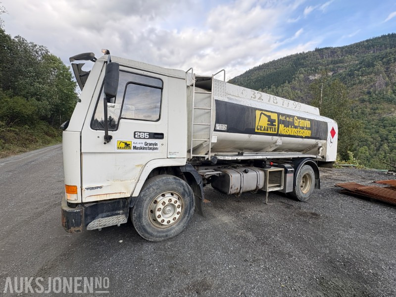 1996 Volvo FL 7 285 - Registrert på sorte skilt - Kamion cisterna: slika 1 1996 Volvo FL 7 285 - Registrert på sorte skilt - Kamion cisterna: slika 1