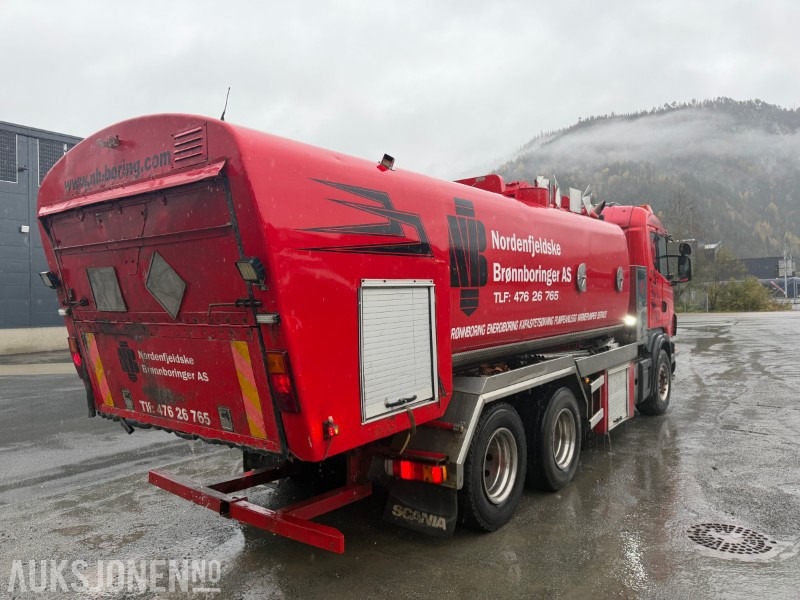 1999 Scania R124 Spyle/sugebil med Korp & Sönn påbygg - Vakuumska cisterna: slika 4 1999 Scania R124 Spyle/sugebil med Korp & Sönn påbygg - Vakuumska cisterna: slika 4