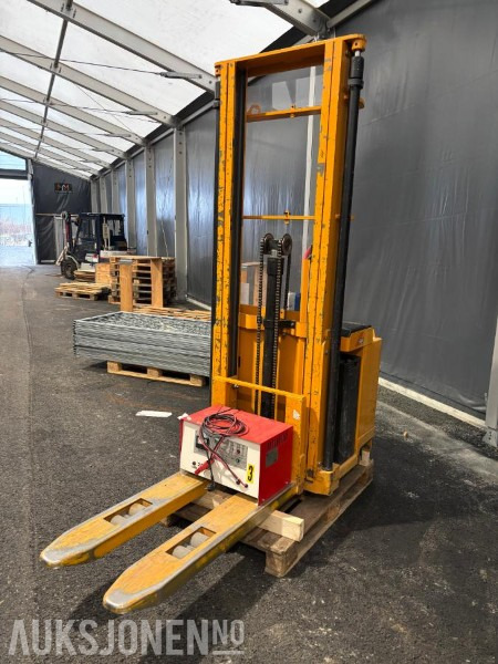 2000 BV S12i FFL Ledestabler - Građevinska oprema: slika 1 2000 BV S12i FFL Ledestabler - Građevinska oprema: slika 1