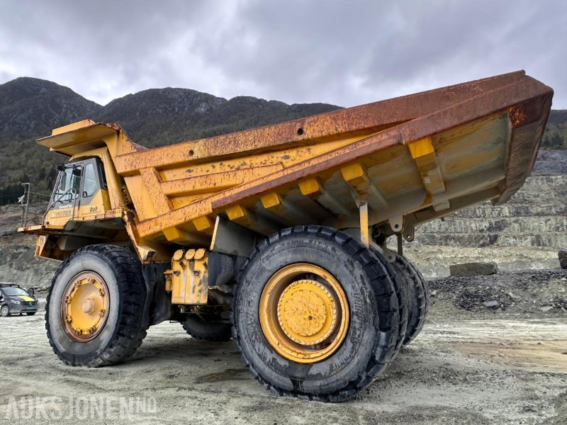 2001 Komatsu HD 785-5 Tipptruck - Kiper: slika 3 2001 Komatsu HD 785-5 Tipptruck - Kiper: slika 3