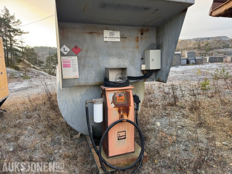 2002 Dieseltank med pumpe - Građevinska oprema: slika 4 2002 Dieseltank med pumpe - Građevinska oprema: slika 4